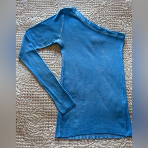 One Shoulder Long Sleeve Ribbed Shirt in Blue